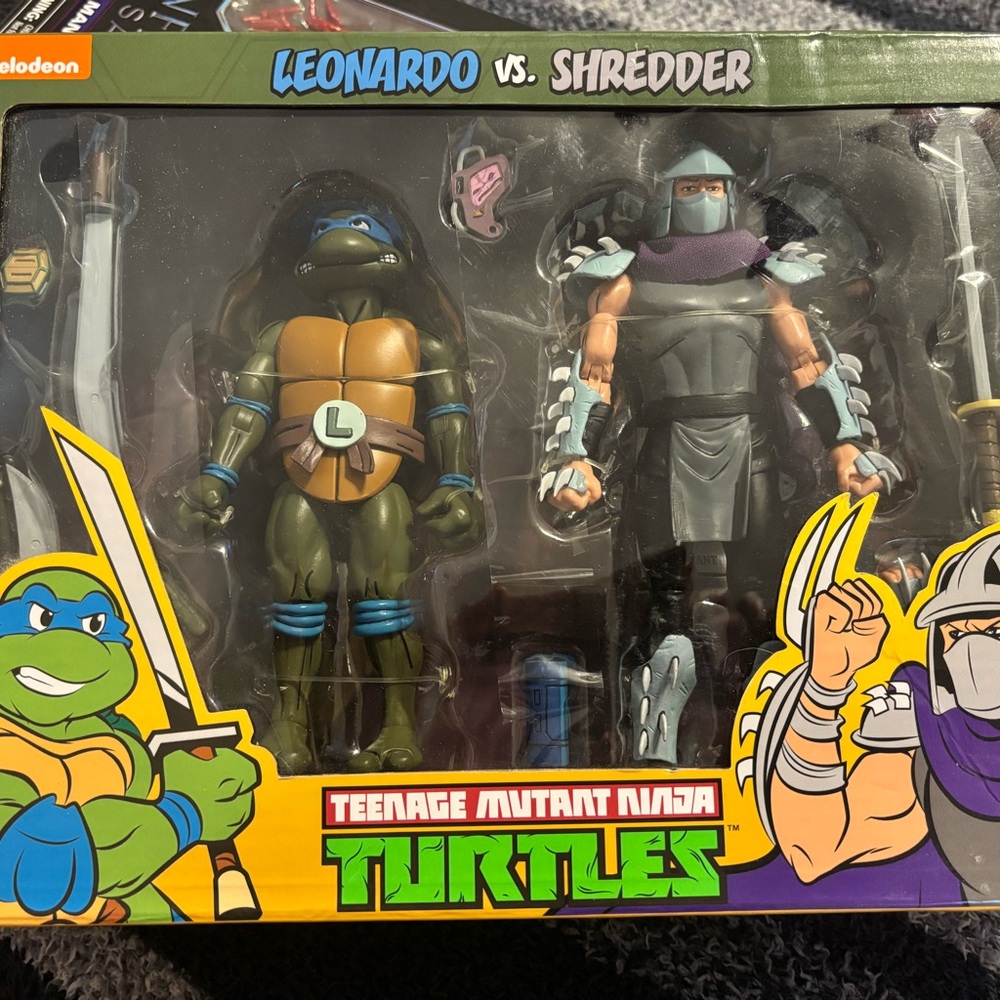 NECA Teenage Mutant Ninja Turtles Leonardo vs Shredder